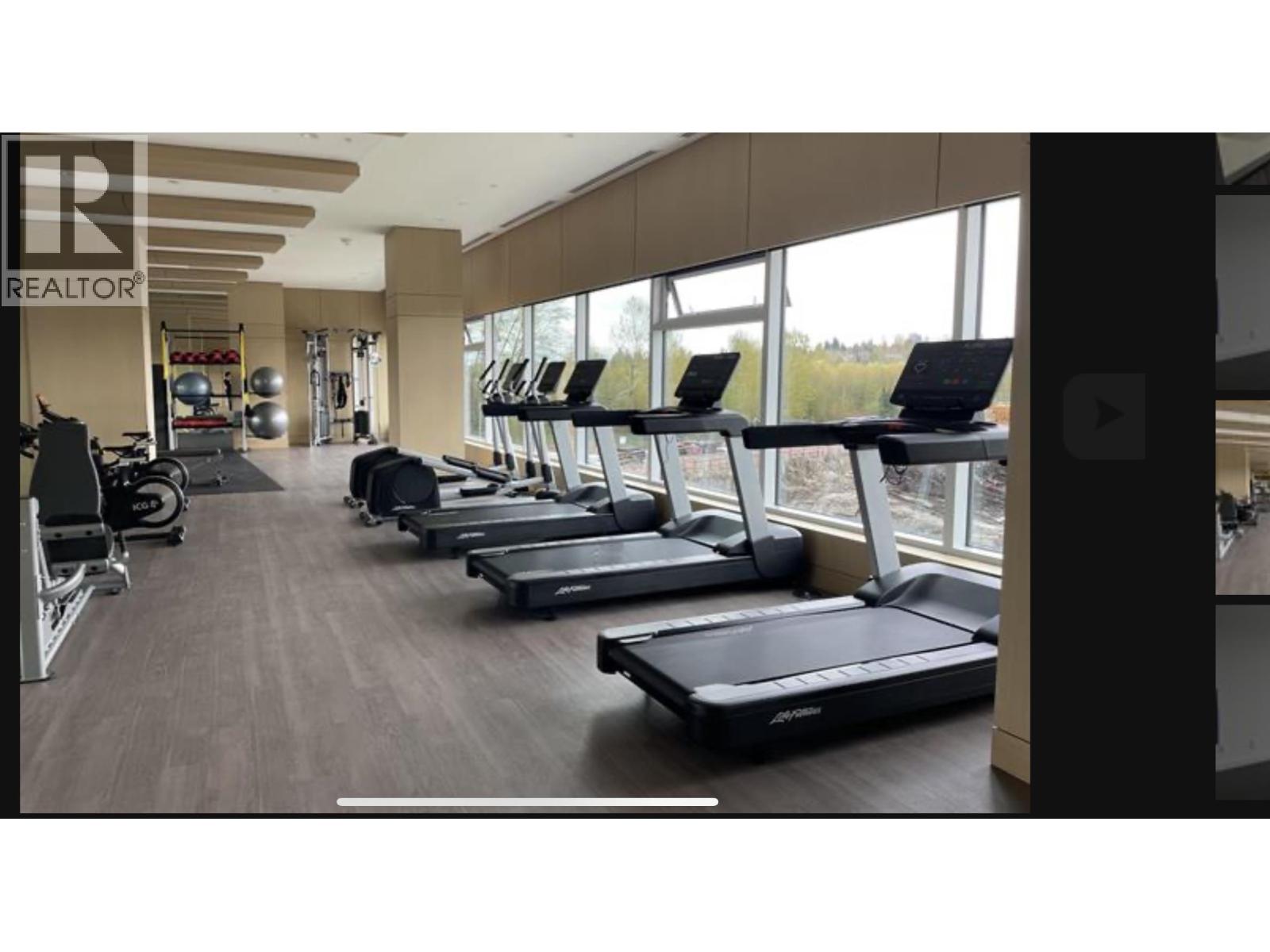 401 4890 LOUGHEED HIGHWAY, Burnaby