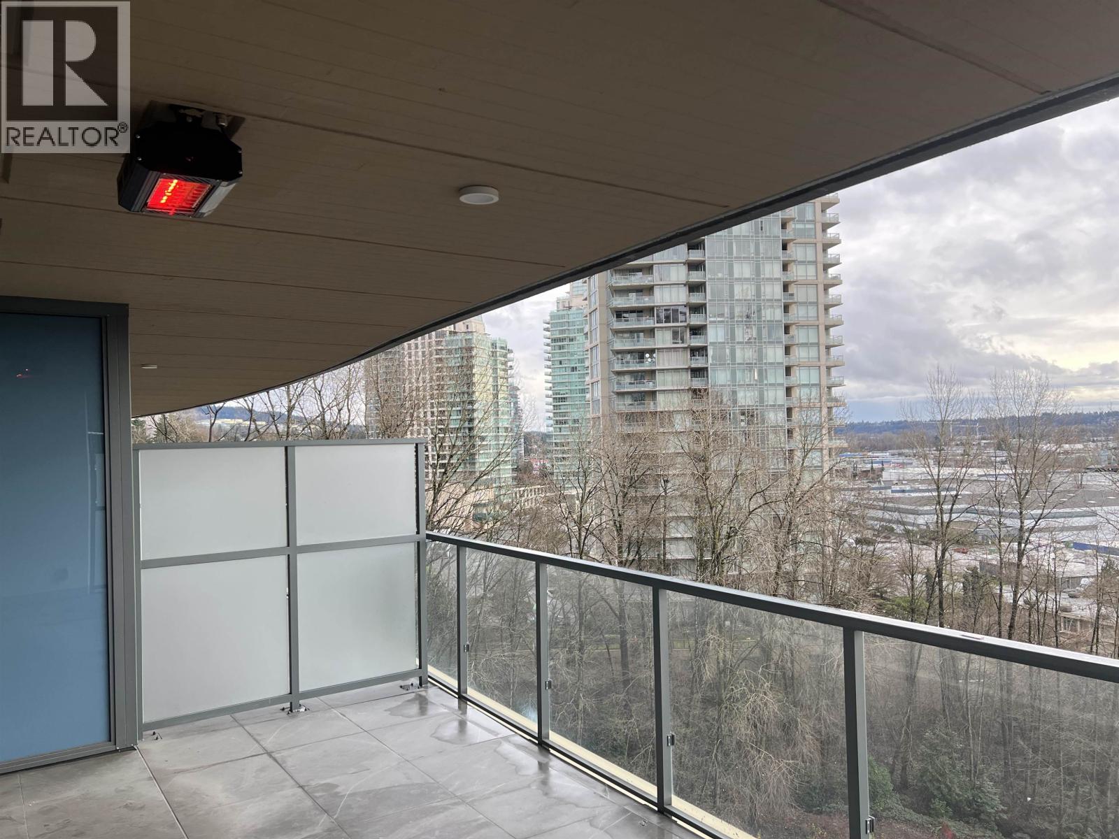 401 4890 LOUGHEED HIGHWAY, Burnaby