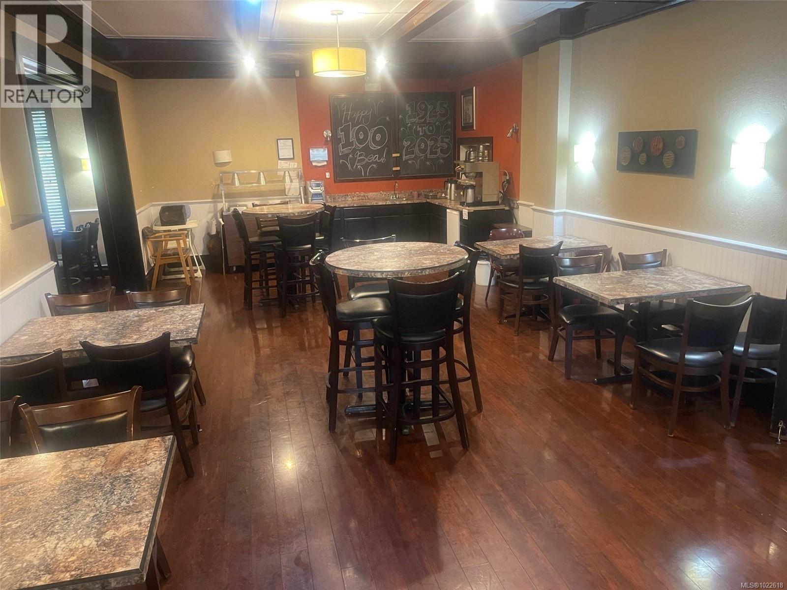 9576 CHEMAINUS RD - 13