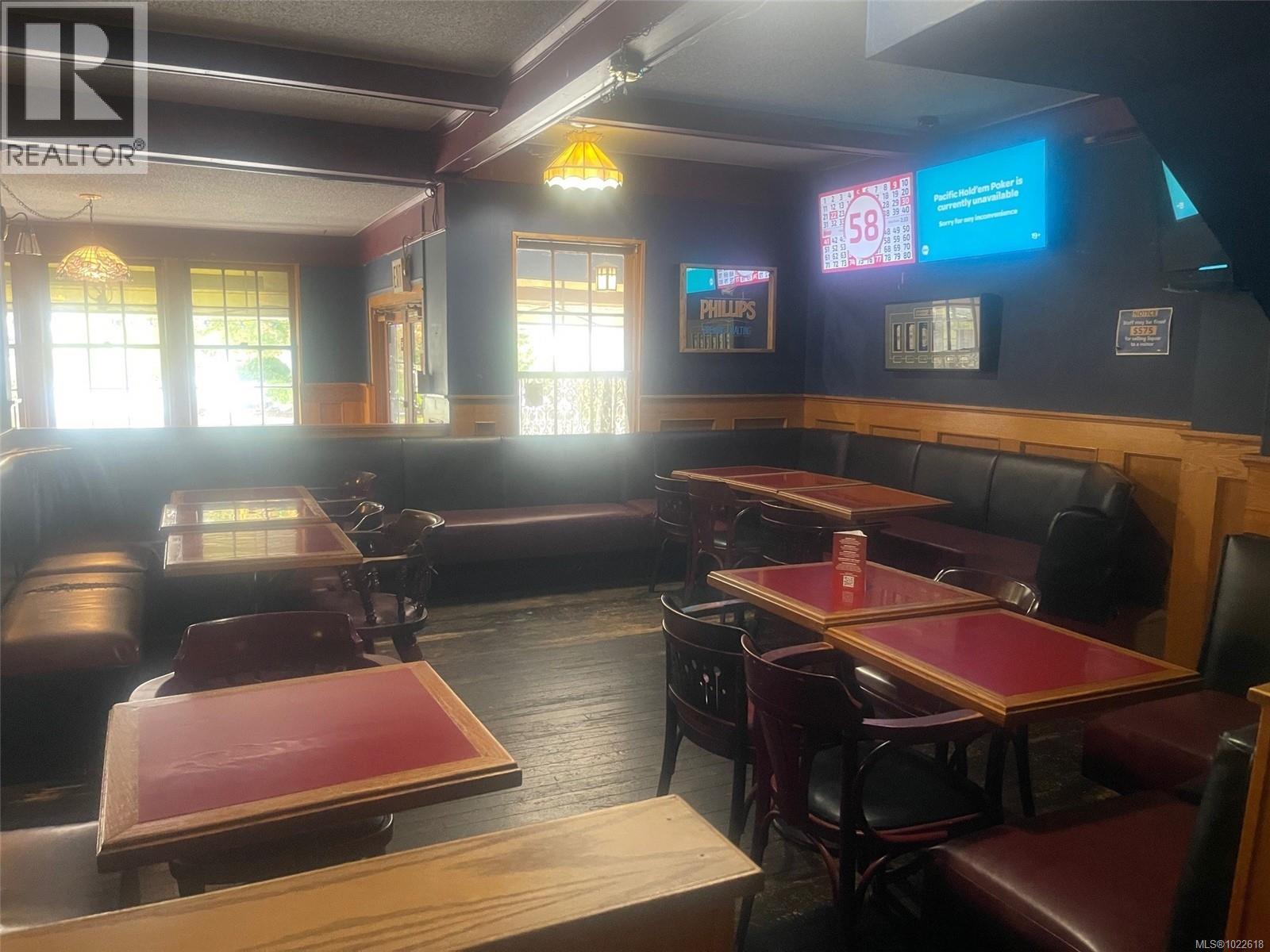 9576 CHEMAINUS RD - 8