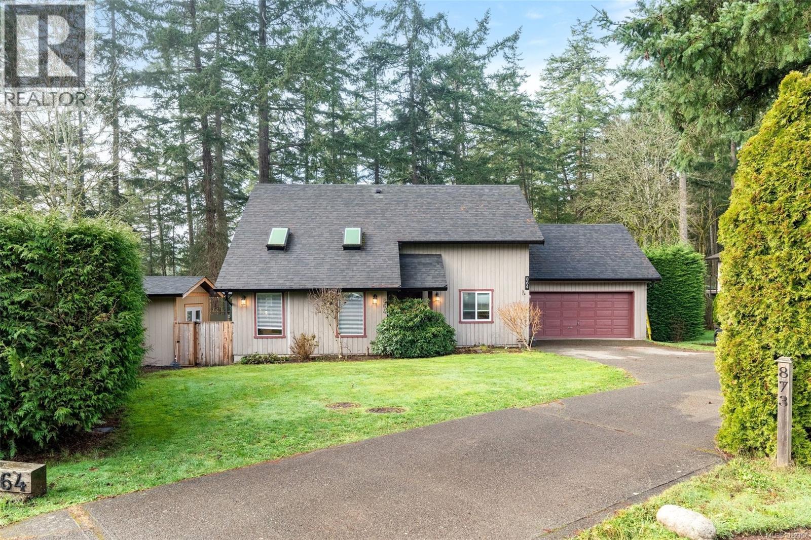 864 Woodsview Pl, Central Saanich