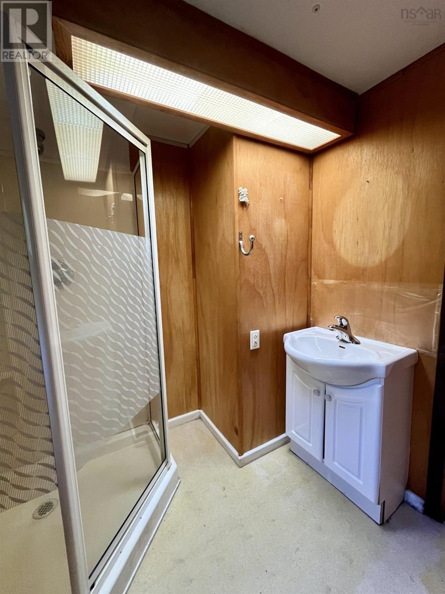 Property 34 of 38 of 4276 Clementsvale Road