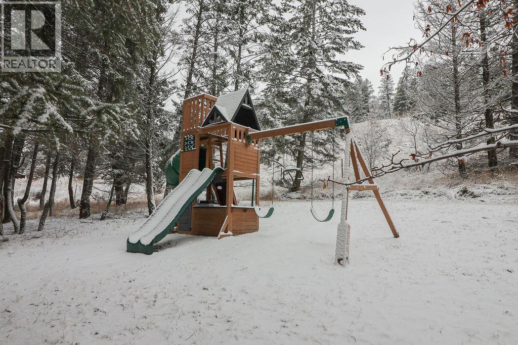 6755 COLUMBIA LAKE Road, Fairmont Hot Springs