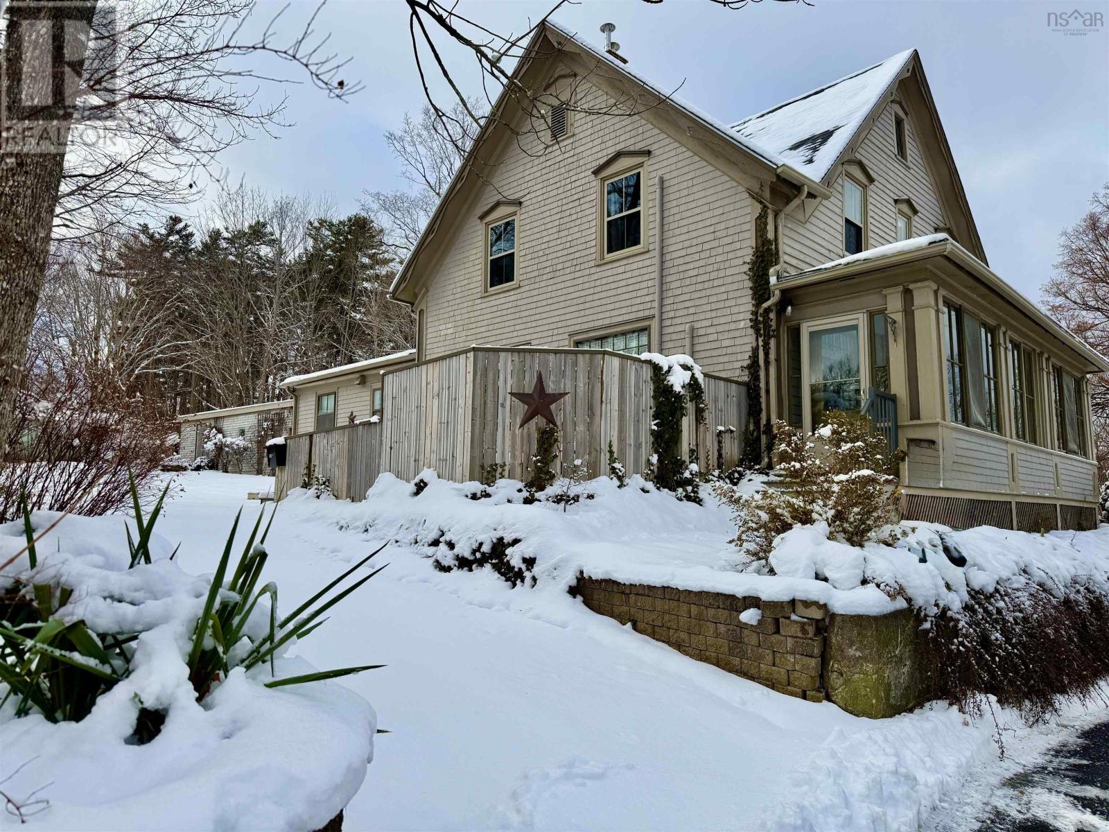 Property photo of 153 Pleasant Street