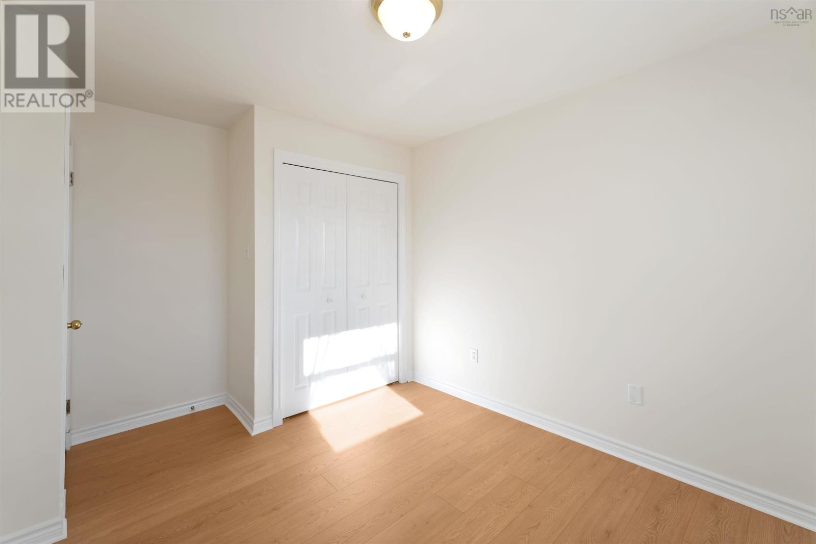 Property 17 of 31 of 4395 Prospect Road