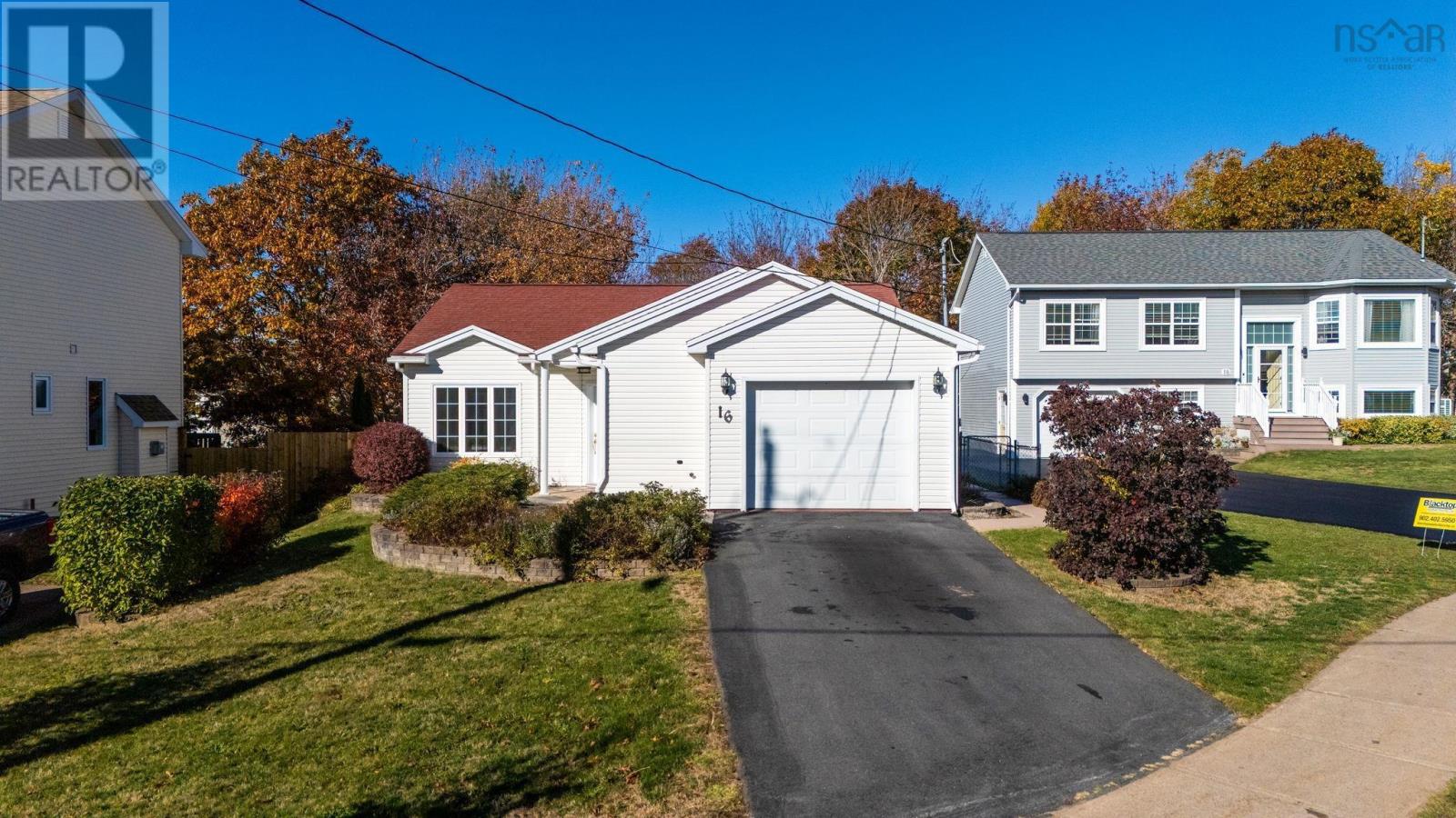 Property photo of 16 White Dove Court