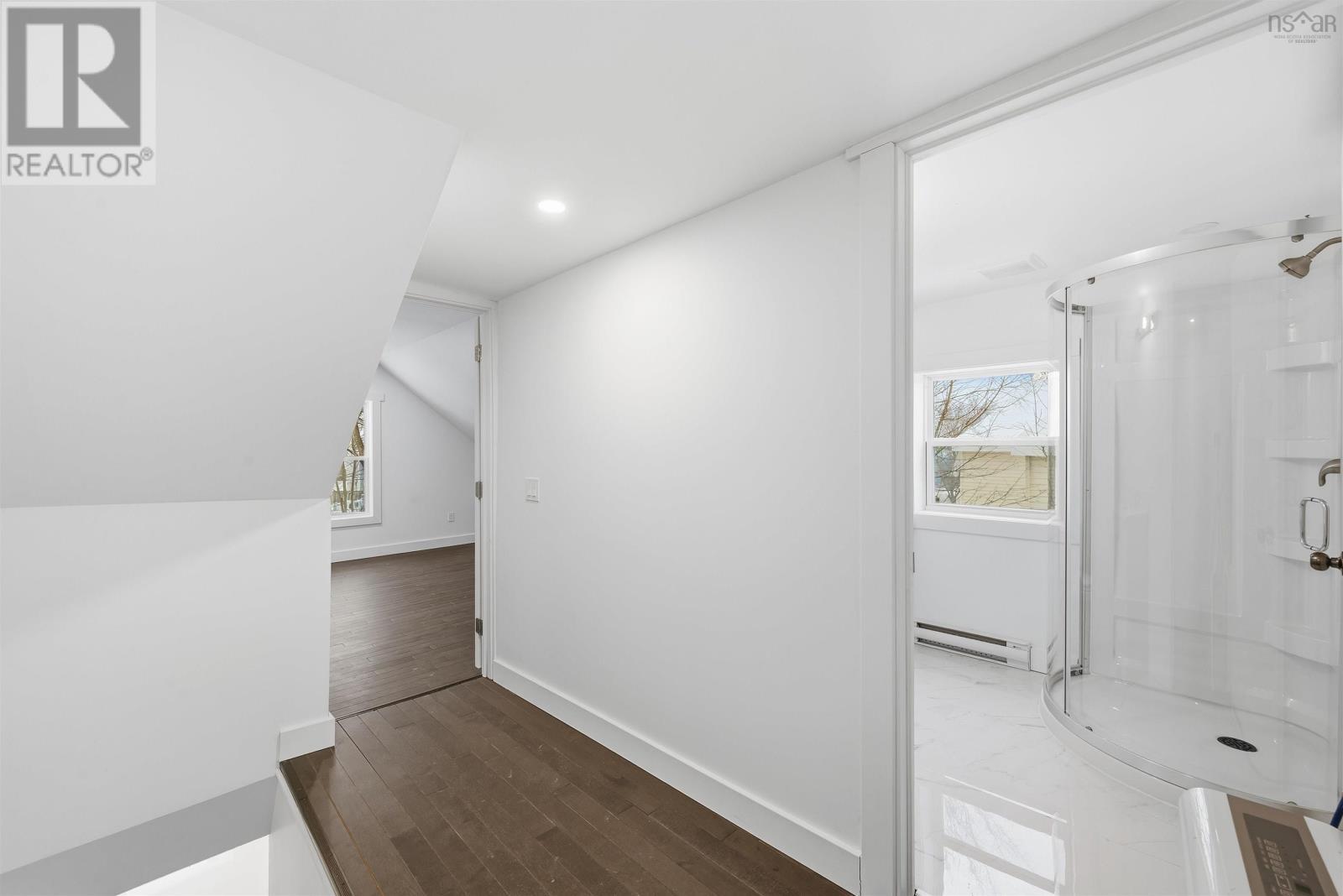 Property 22 of 45 of 221 MacLean Street