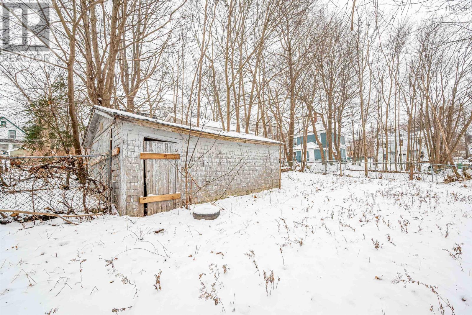 Property 43 of 45 of 221 MacLean Street