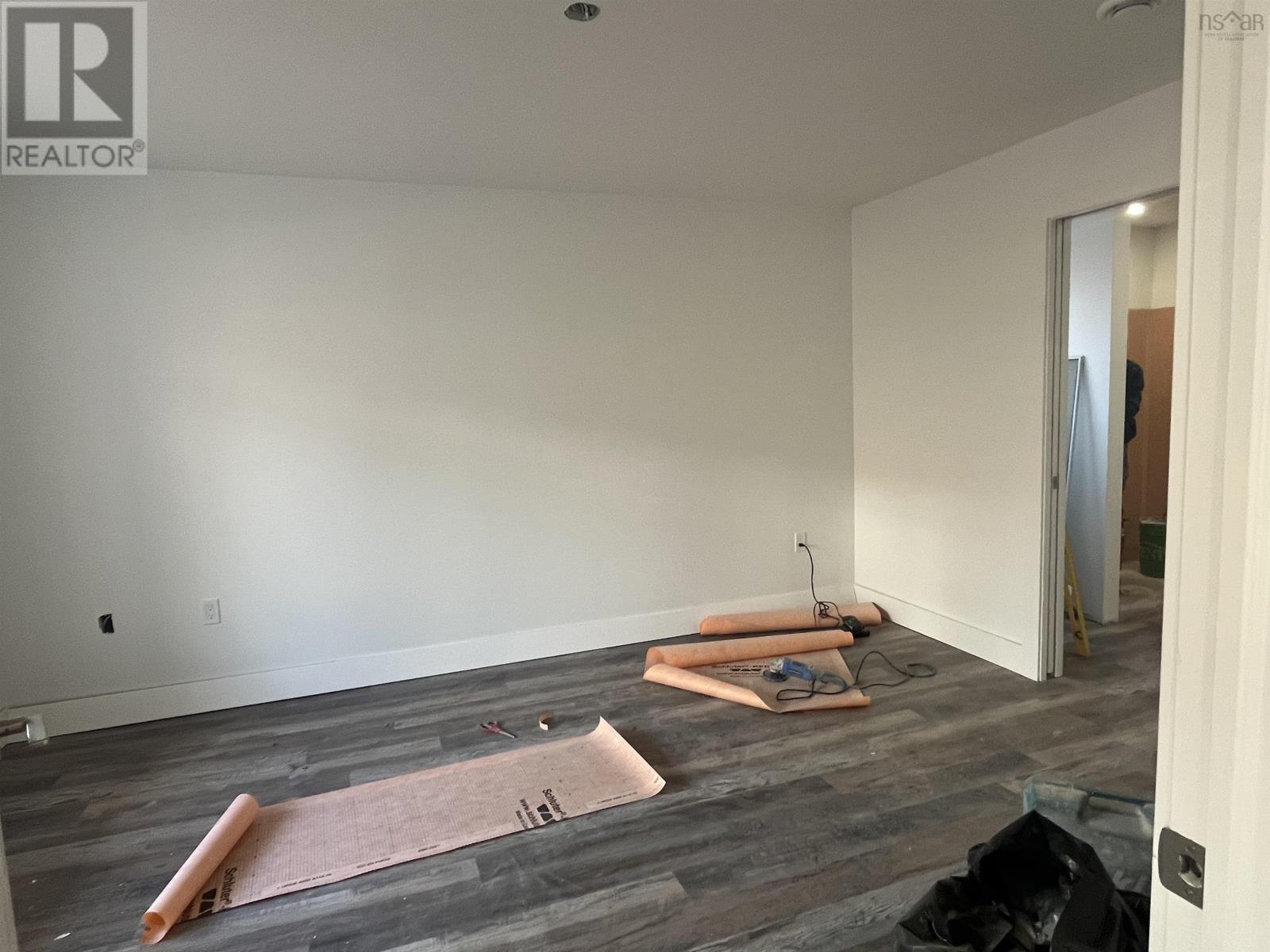 Property 15 of 18 of 38 Leaside Court