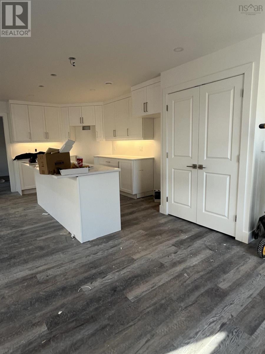 Property 14 of 18 of 38 Leaside Court