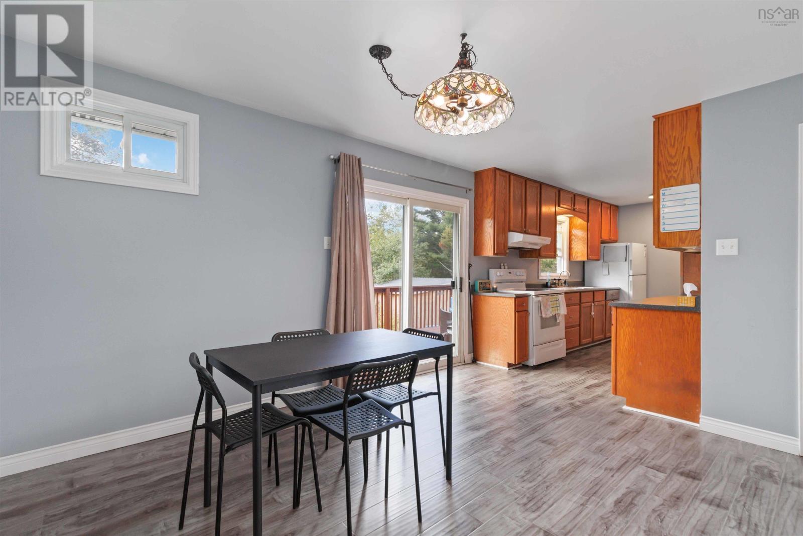 Property 9 of 39 of 7632 Highway 7