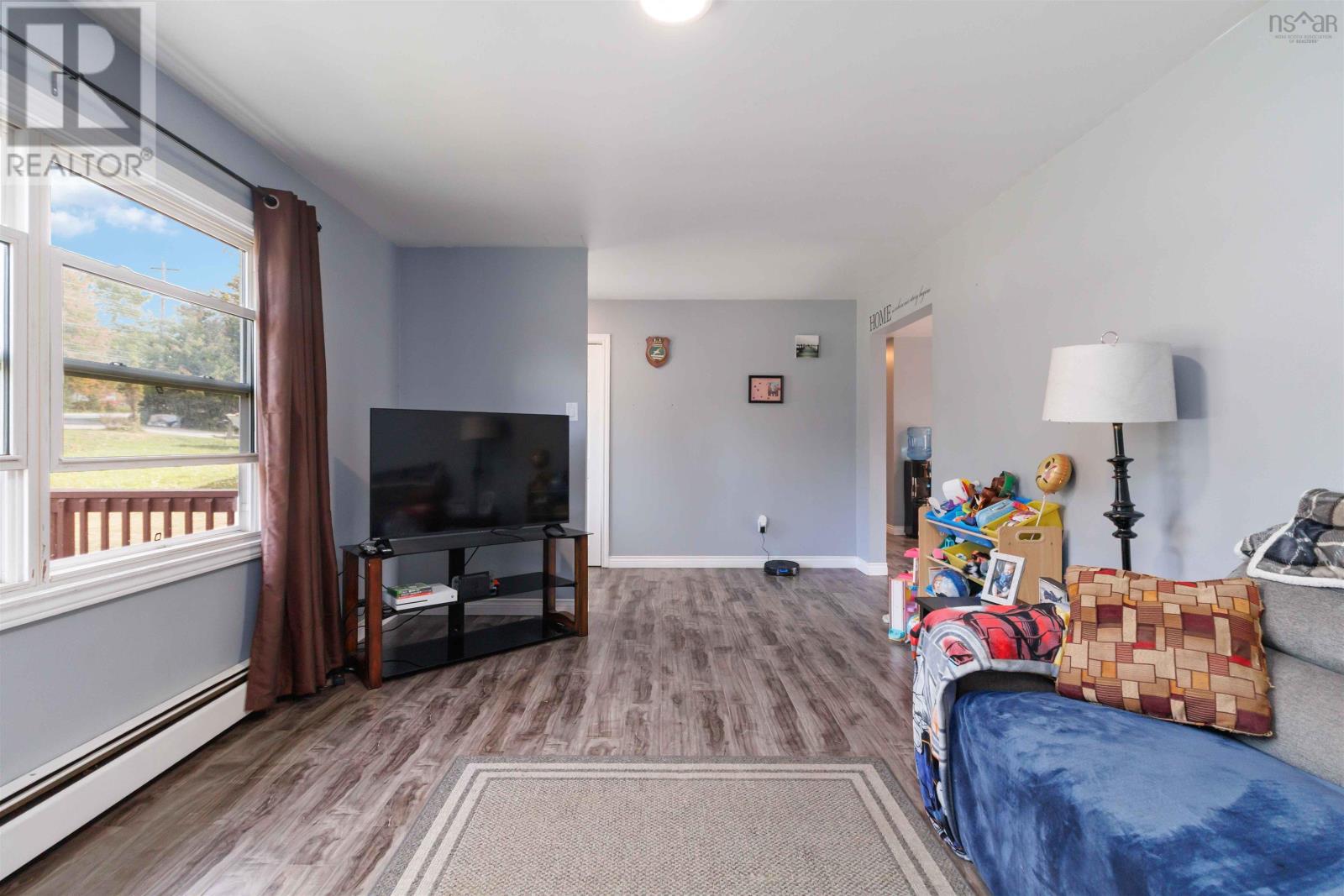 Property 7 of 39 of 7632 Highway 7