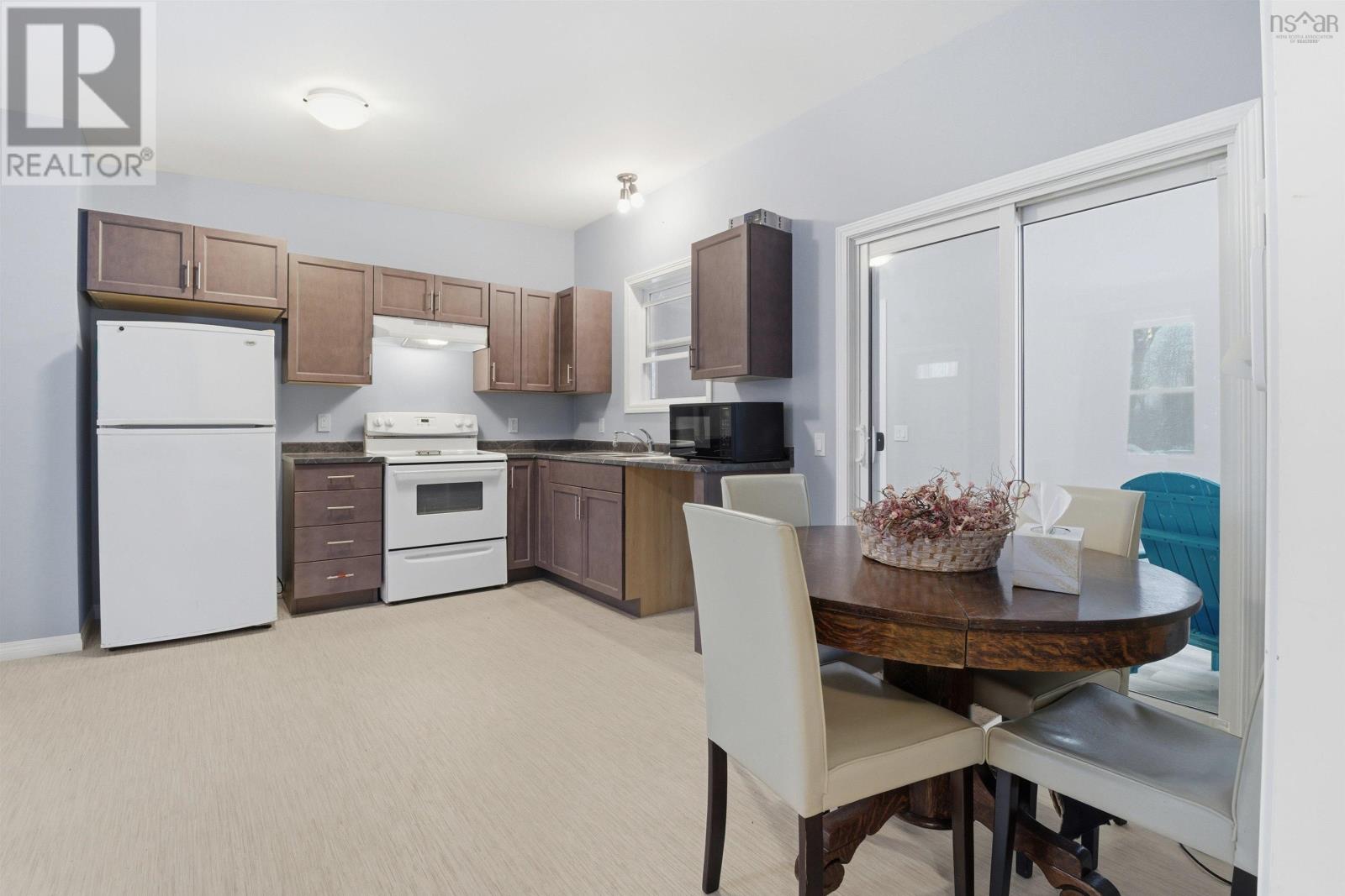 Property 11 of 42 of 7 Mansfield Lane