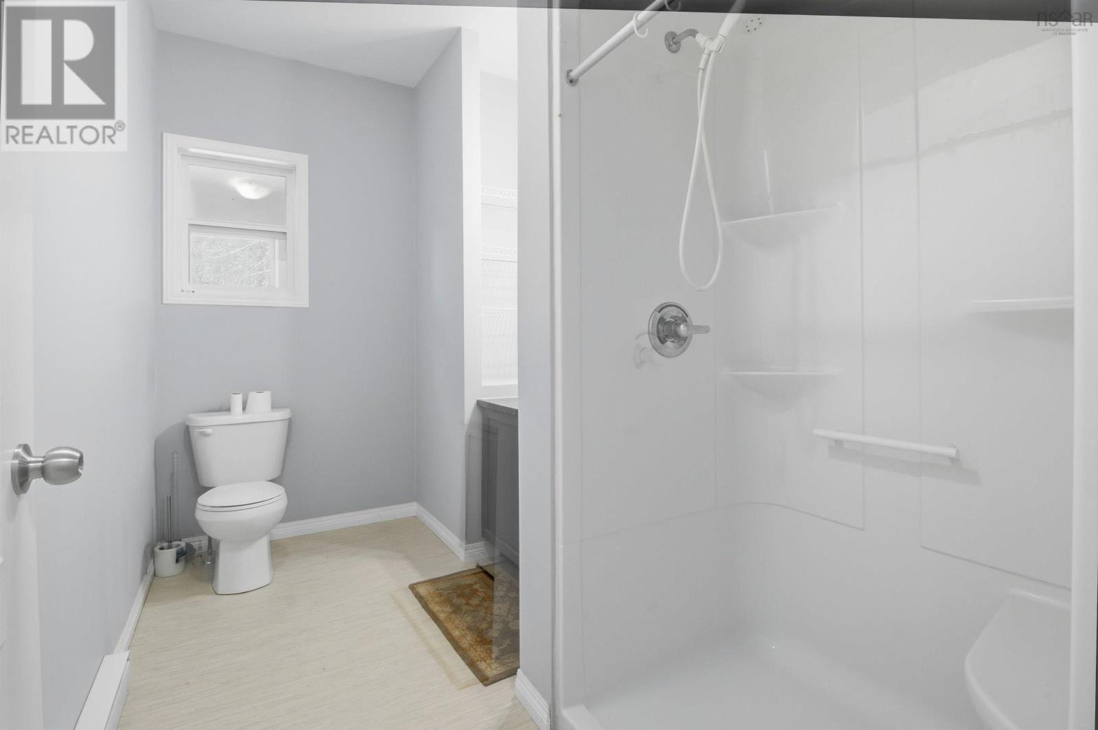 Property 17 of 42 of 7 Mansfield Lane