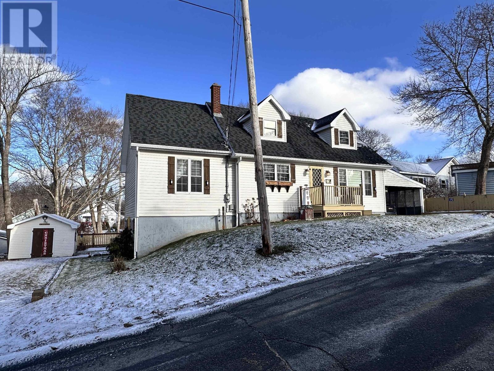 Property 3 of 37 of 15 Dexter Avenue