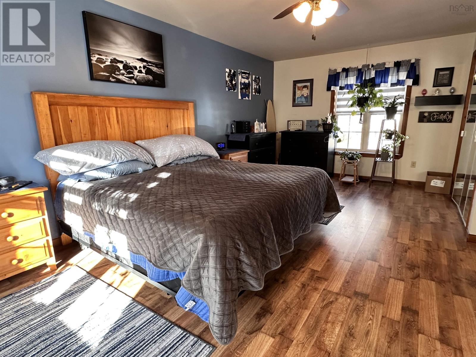 Property 13 of 37 of 15 Dexter Avenue