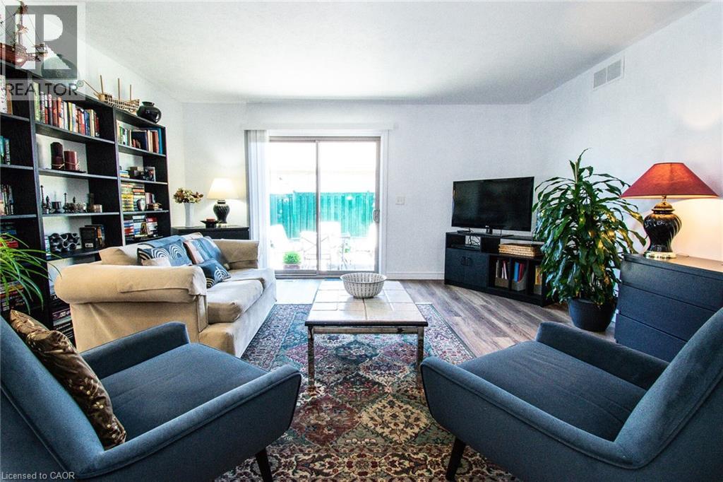 108 FOREST Street E - 11