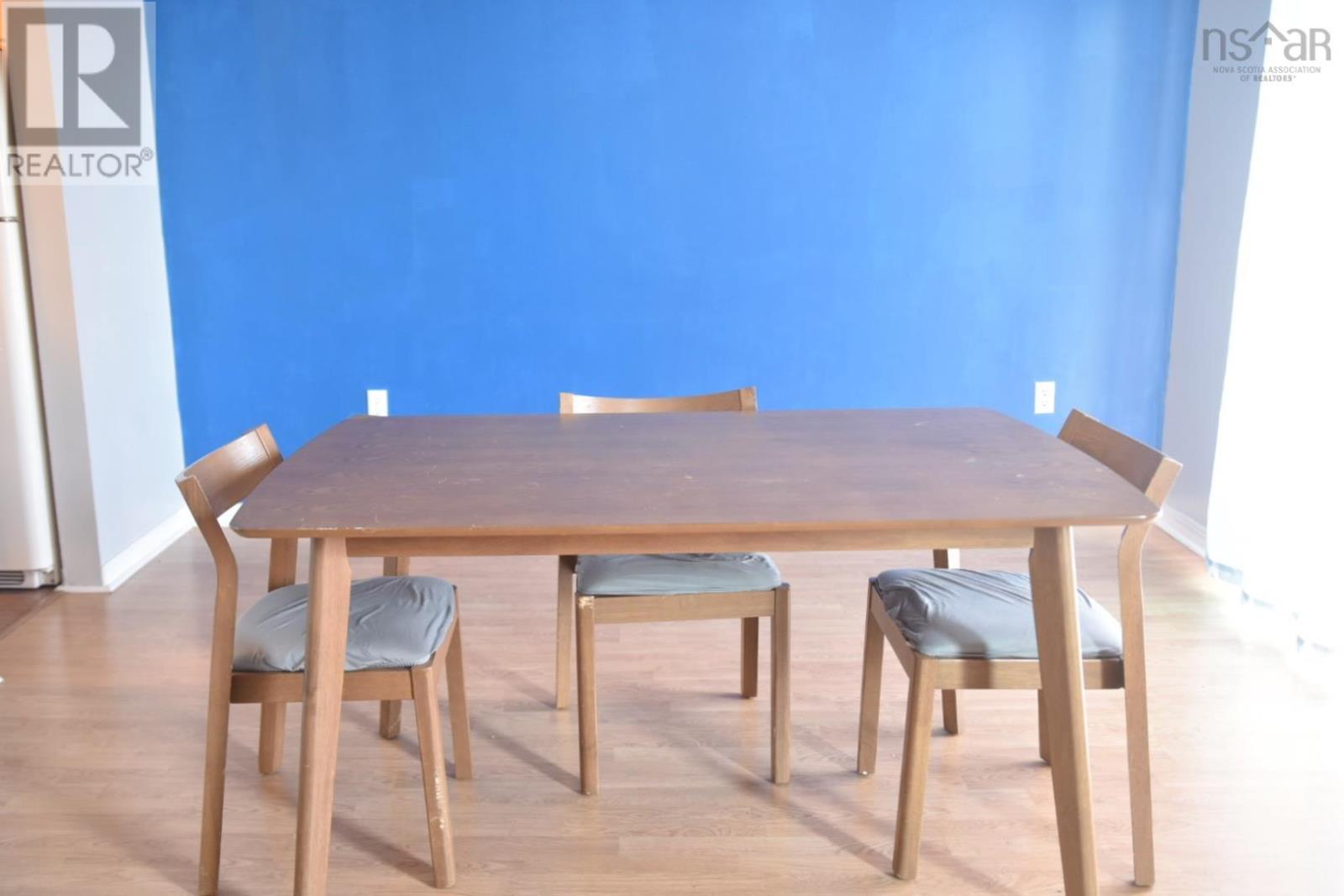 Property 10 of 30 of 231 75 Collins Grove