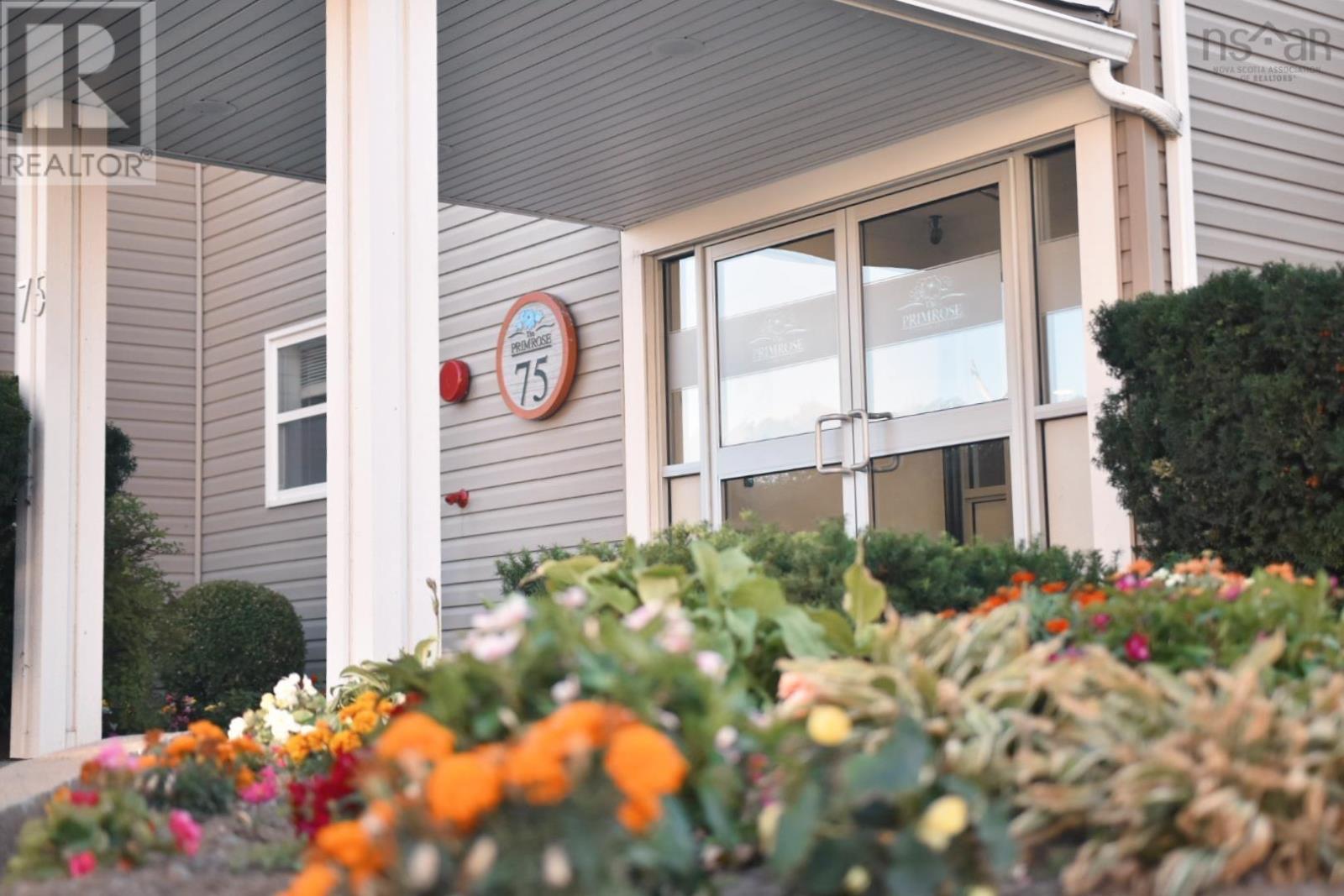 Property 30 of 30 of 231 75 Collins Grove