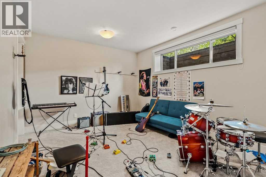 Single Family House for Sale in   Street SW Altadore Calgary 