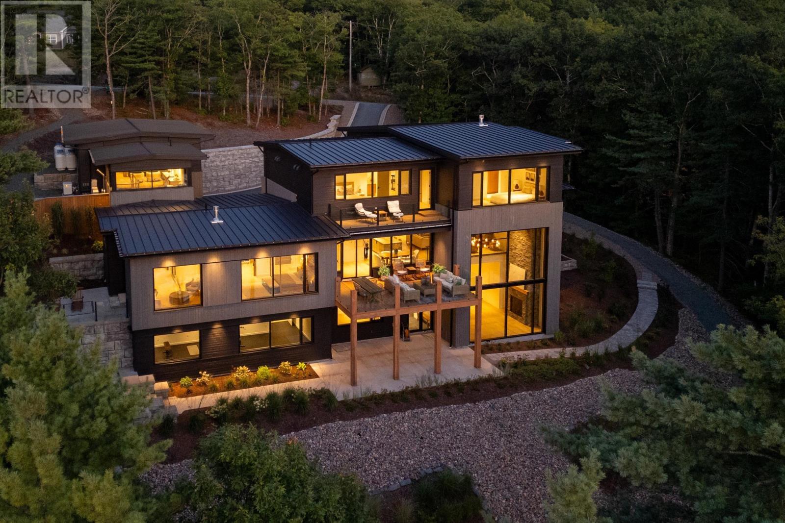 Property 4 of 49 of 276 Sunnylea Road