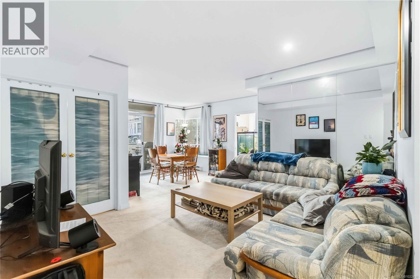 207 1020 View St, Victoria