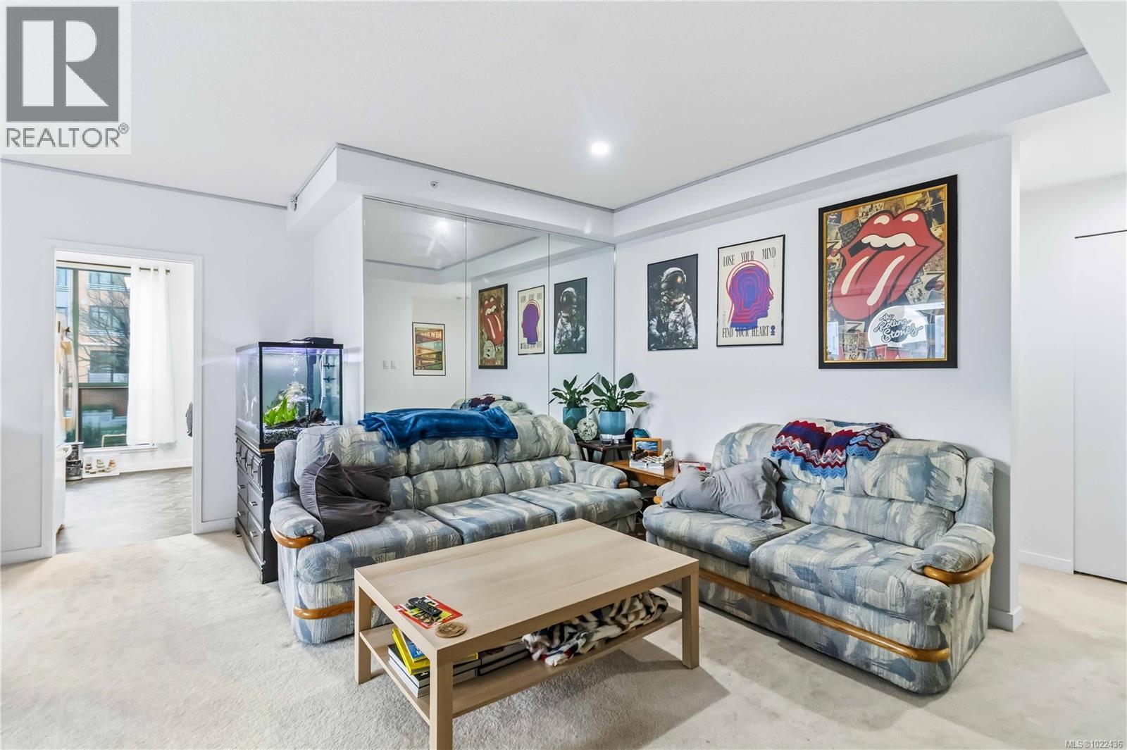 207 1020 View St, Victoria