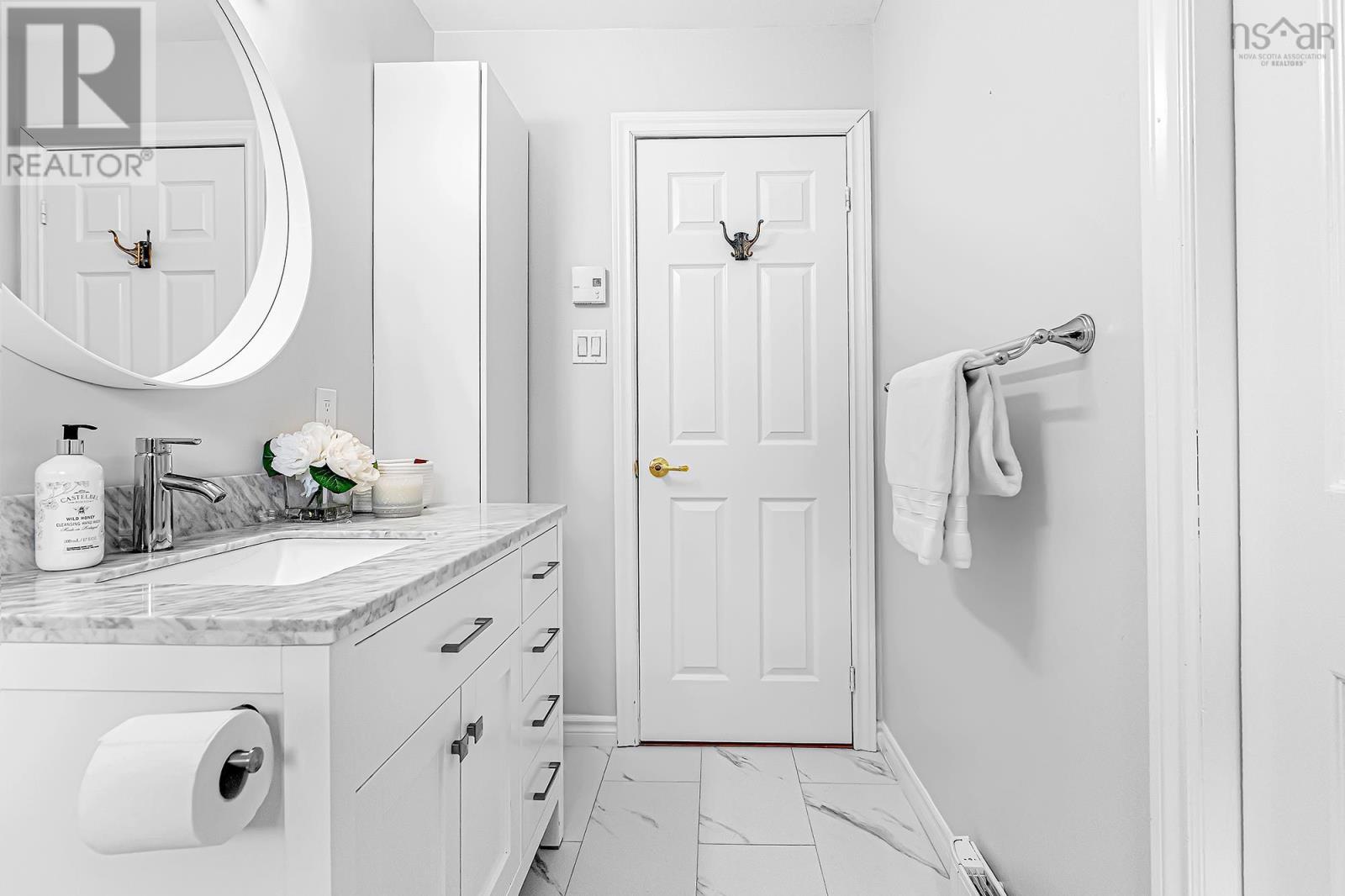 Property 17 of 51 of 19 Walker Street