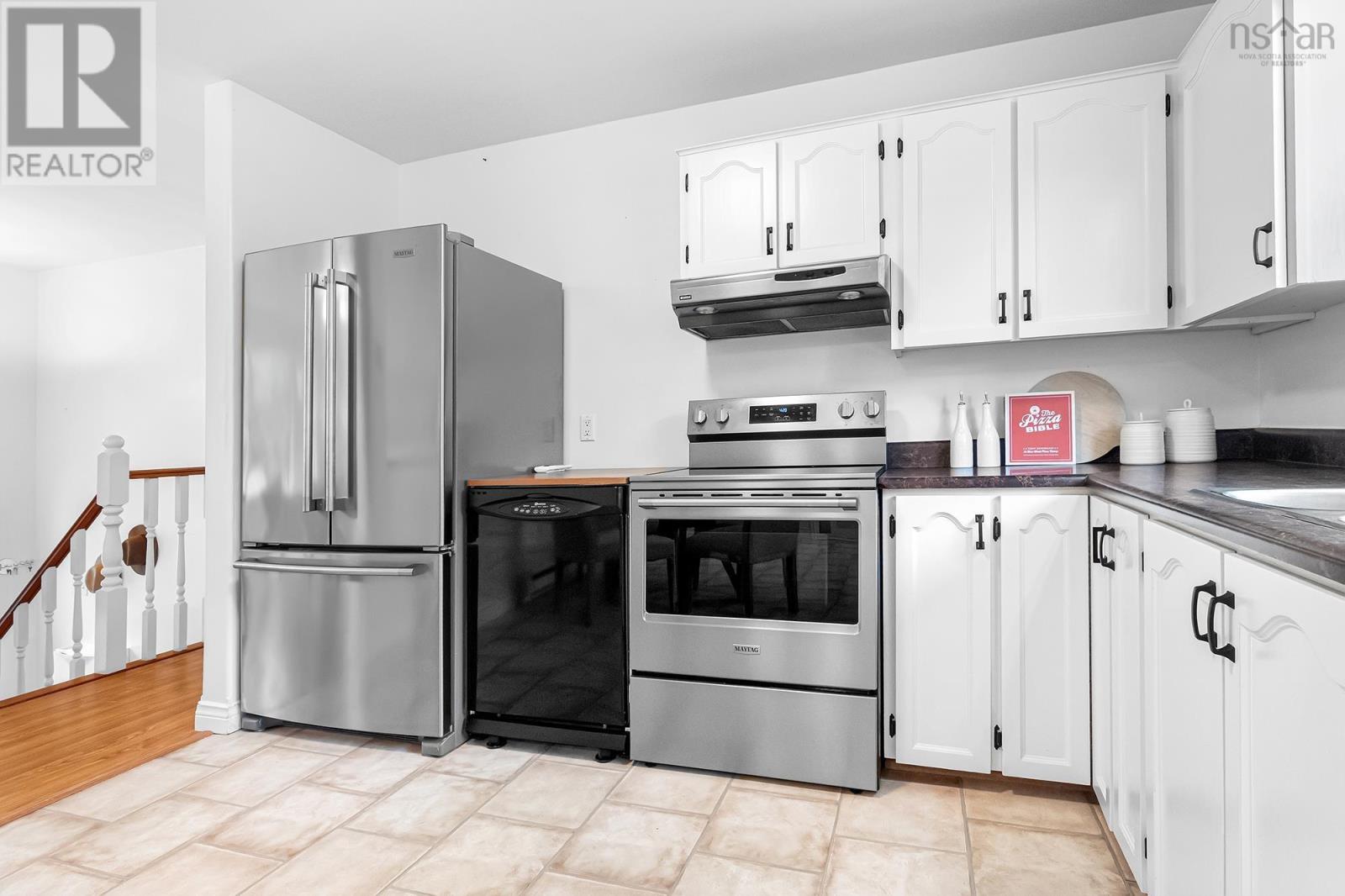 Property 7 of 51 of 19 Walker Street