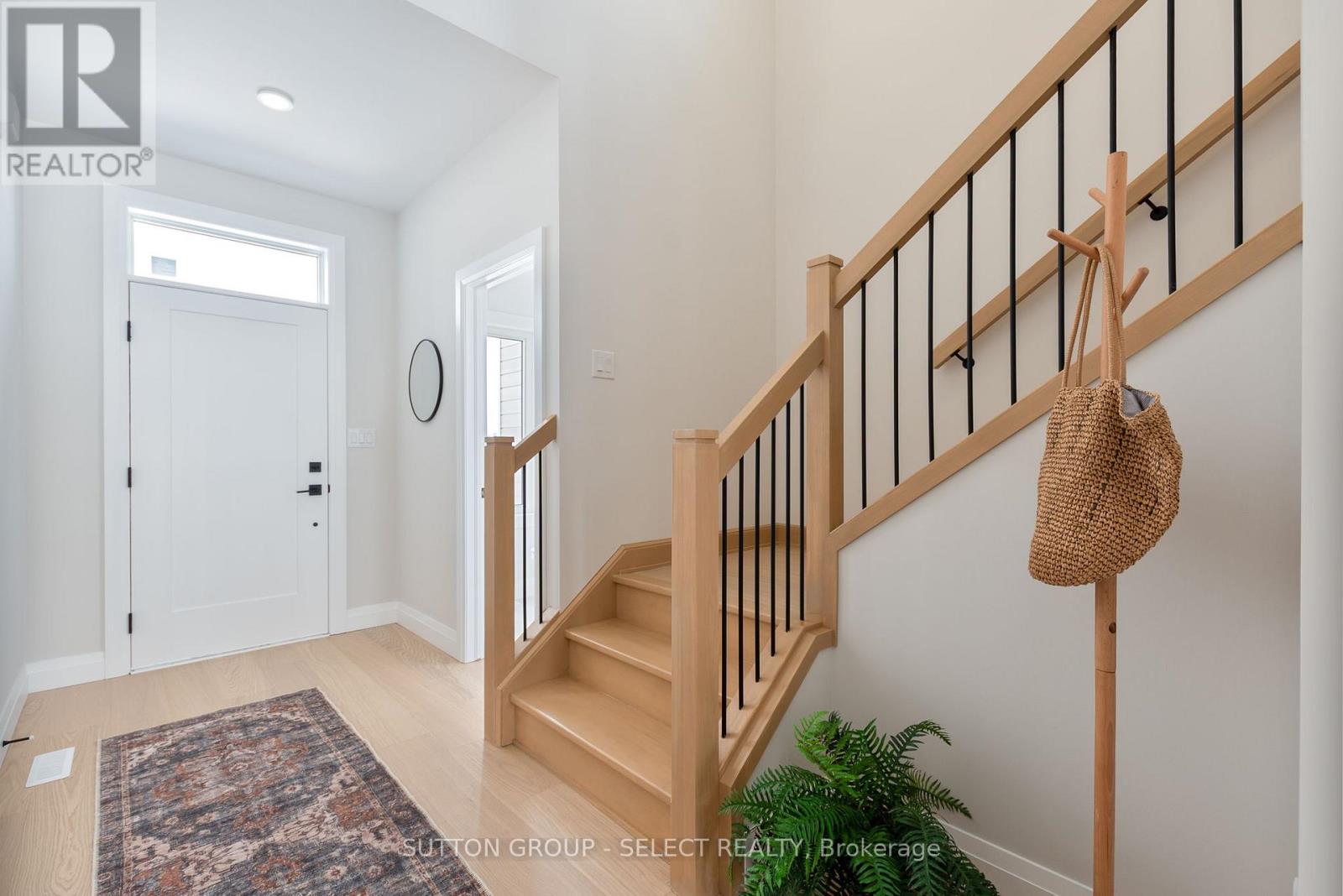 28 LUCAS ROAD - Photo 2 of 42, St. Thomas, Ontario