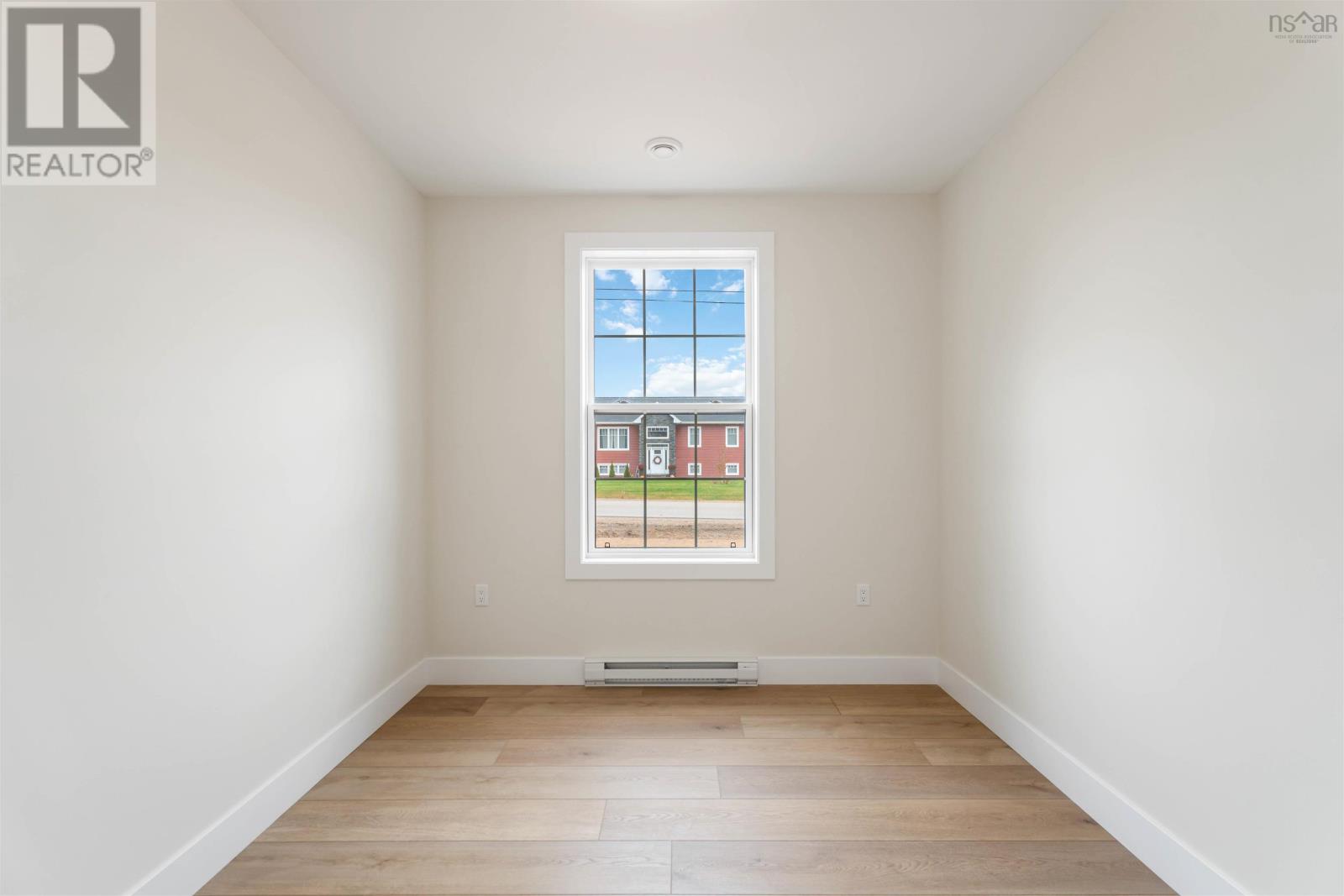 Property 31 of 51 of 16 Cynthia Drive, Champlain Heights