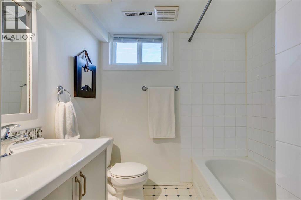 Single Family House Bungalow for Sale in  Worcester Drive SW Wildwood Calgary 