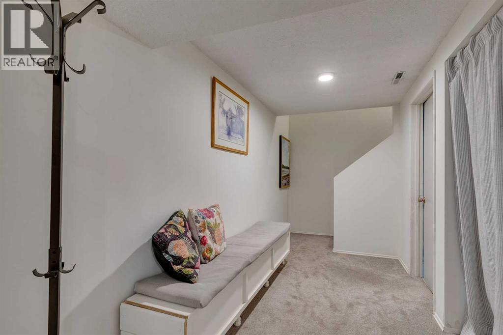 Single Family House Bungalow for Sale in  Worcester Drive SW Wildwood Calgary 