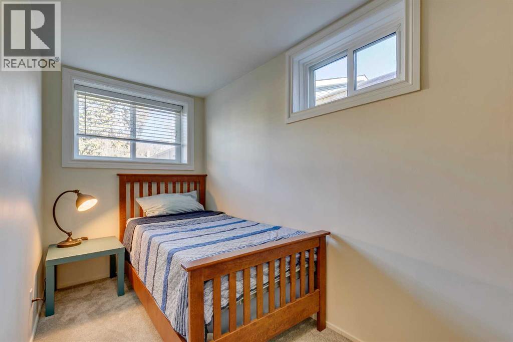 Single Family House Bungalow for Sale in  Worcester Drive SW Wildwood Calgary 