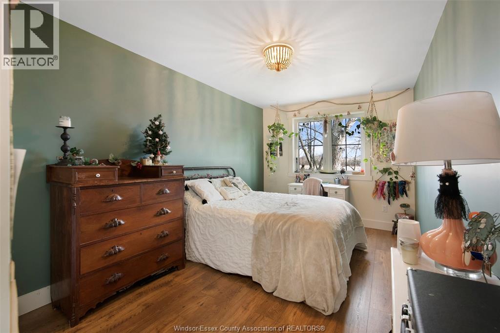 942 ERIE AVENUE - 18