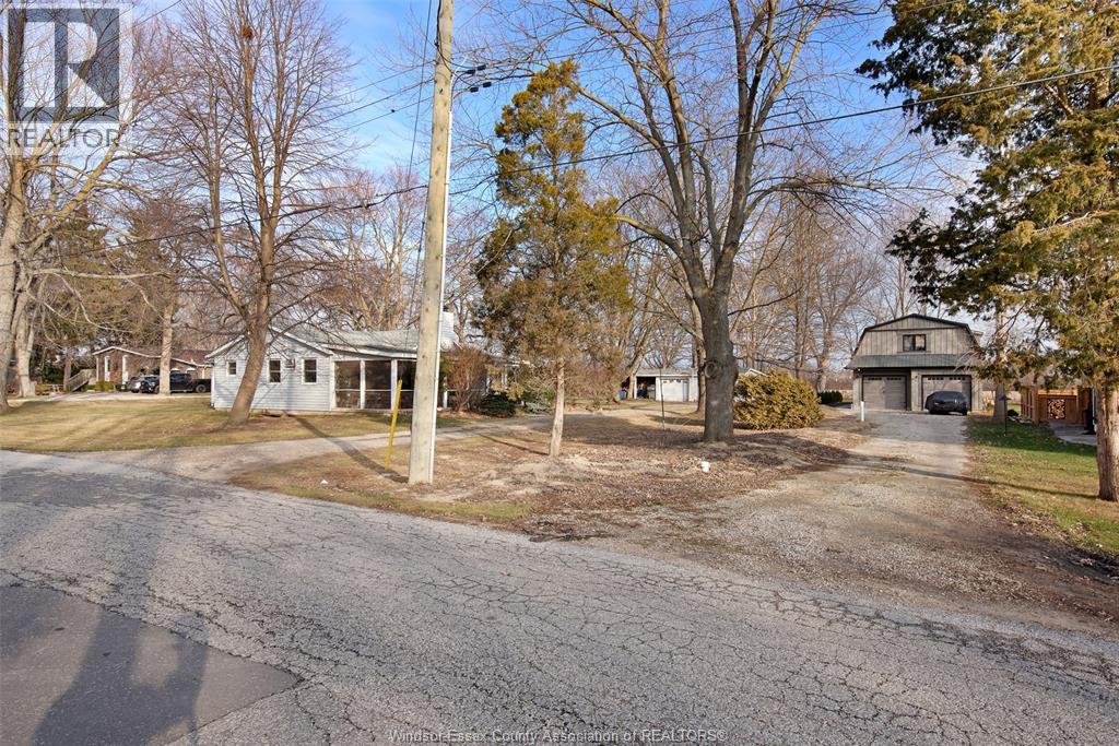 942 ERIE AVENUE - 42