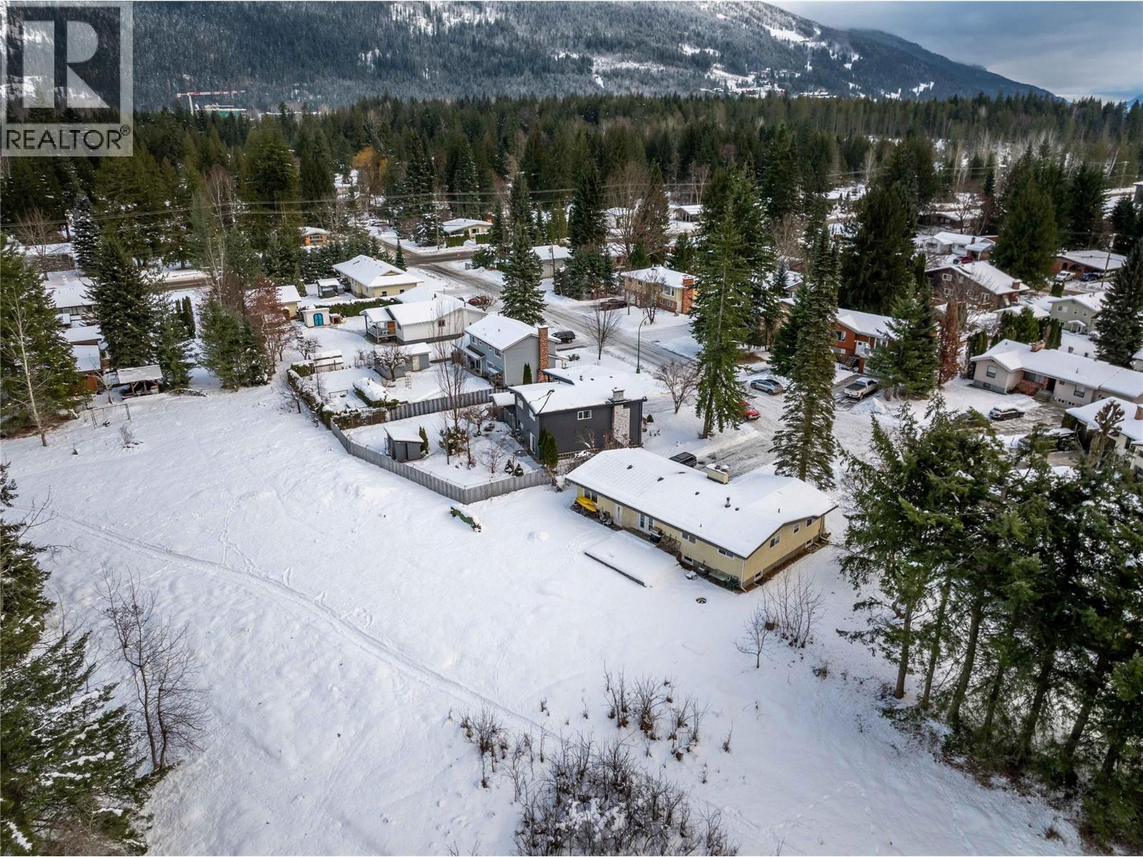 1314 Pratico Road, Revelstoke