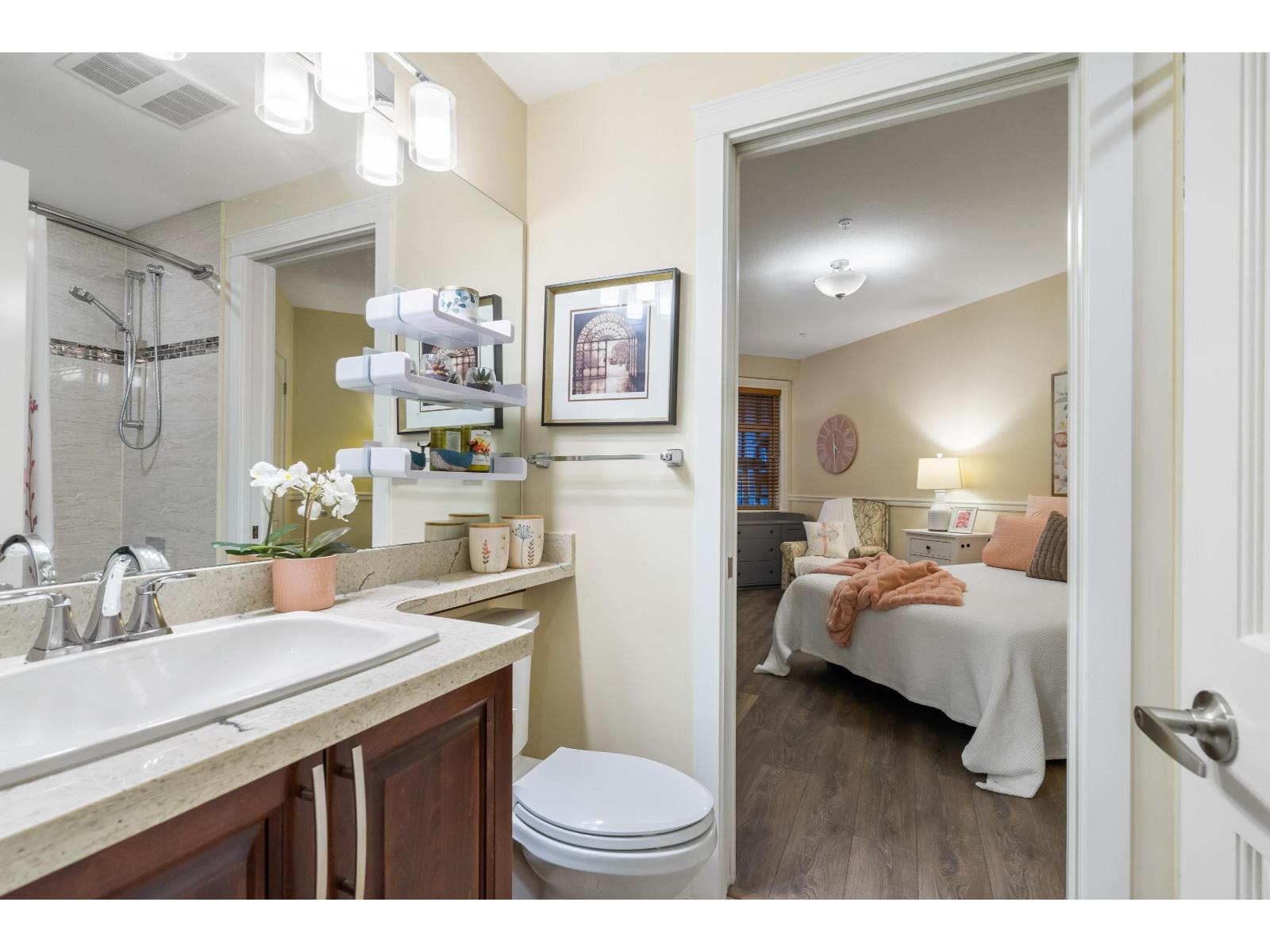 A512 20716 WILLOUGHBY TOWN CENTRE DRIVE, Langley