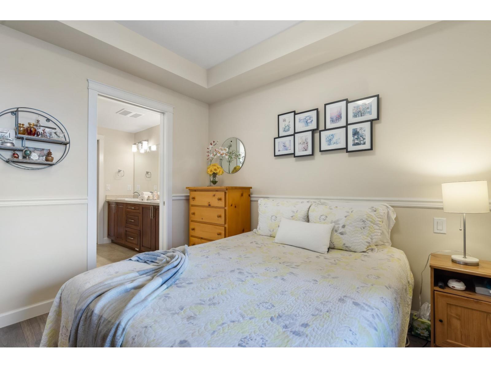 A512 20716 WILLOUGHBY TOWN CENTRE DRIVE, Langley