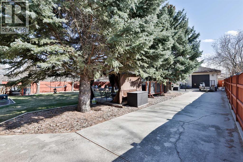 Single Family House for Sale in   Avenue S Glendale Lethbridge 