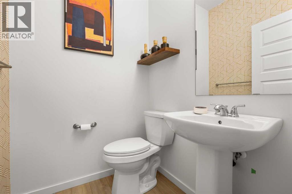 Single Family House for Sale in  Creekstone Way SW Pine Creek Calgary 