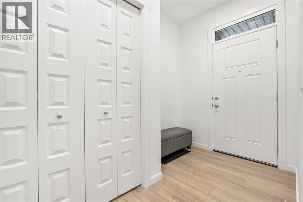 Single Family House for Sale in  Creekstone Way SW Pine Creek Calgary 