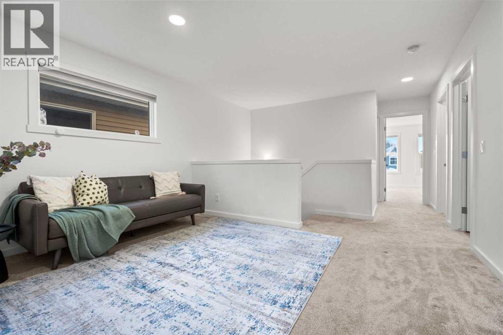 Single Family House for Sale in  Creekstone Way SW Pine Creek Calgary 