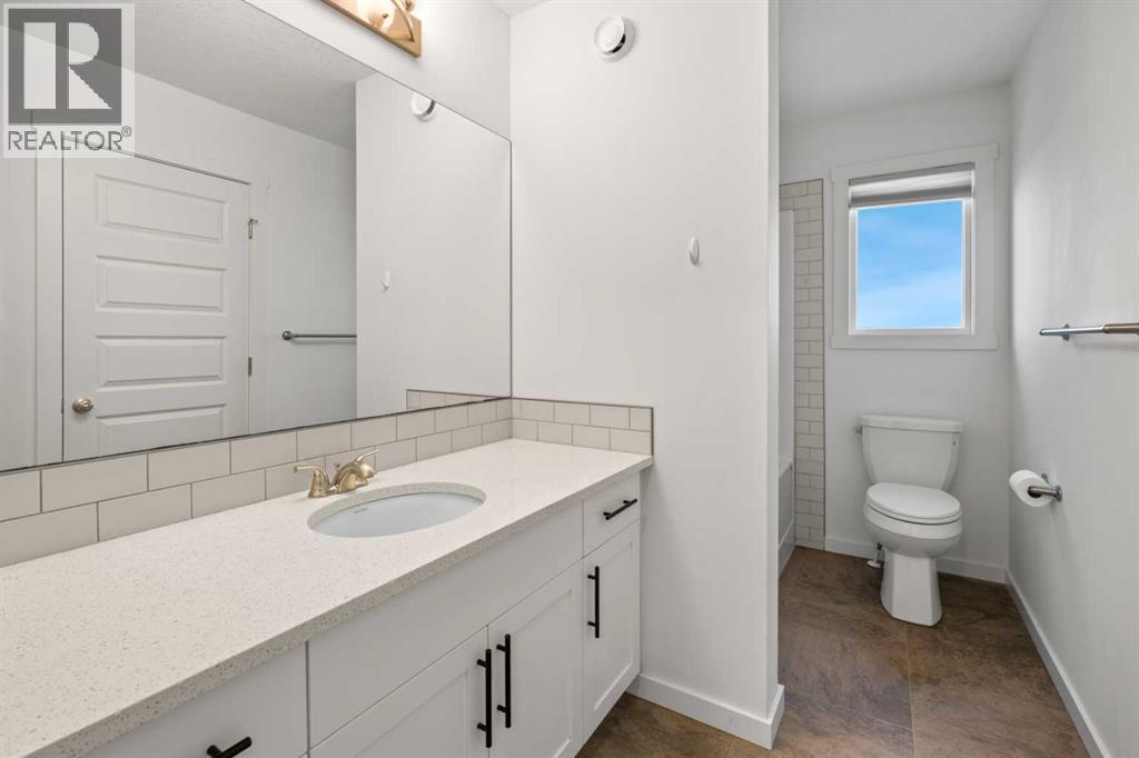 Single Family House for Sale in  Creekstone Way SW Pine Creek Calgary 