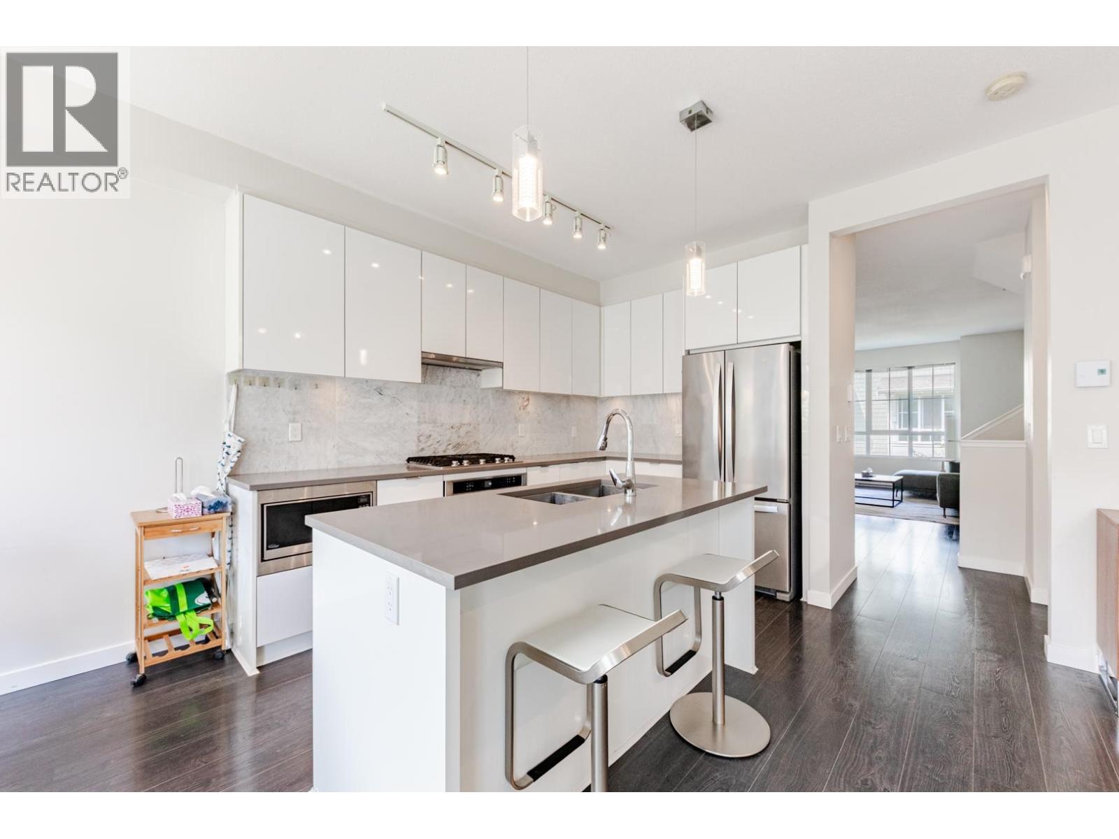 #54-5510 ADMIRAL Way, Delta