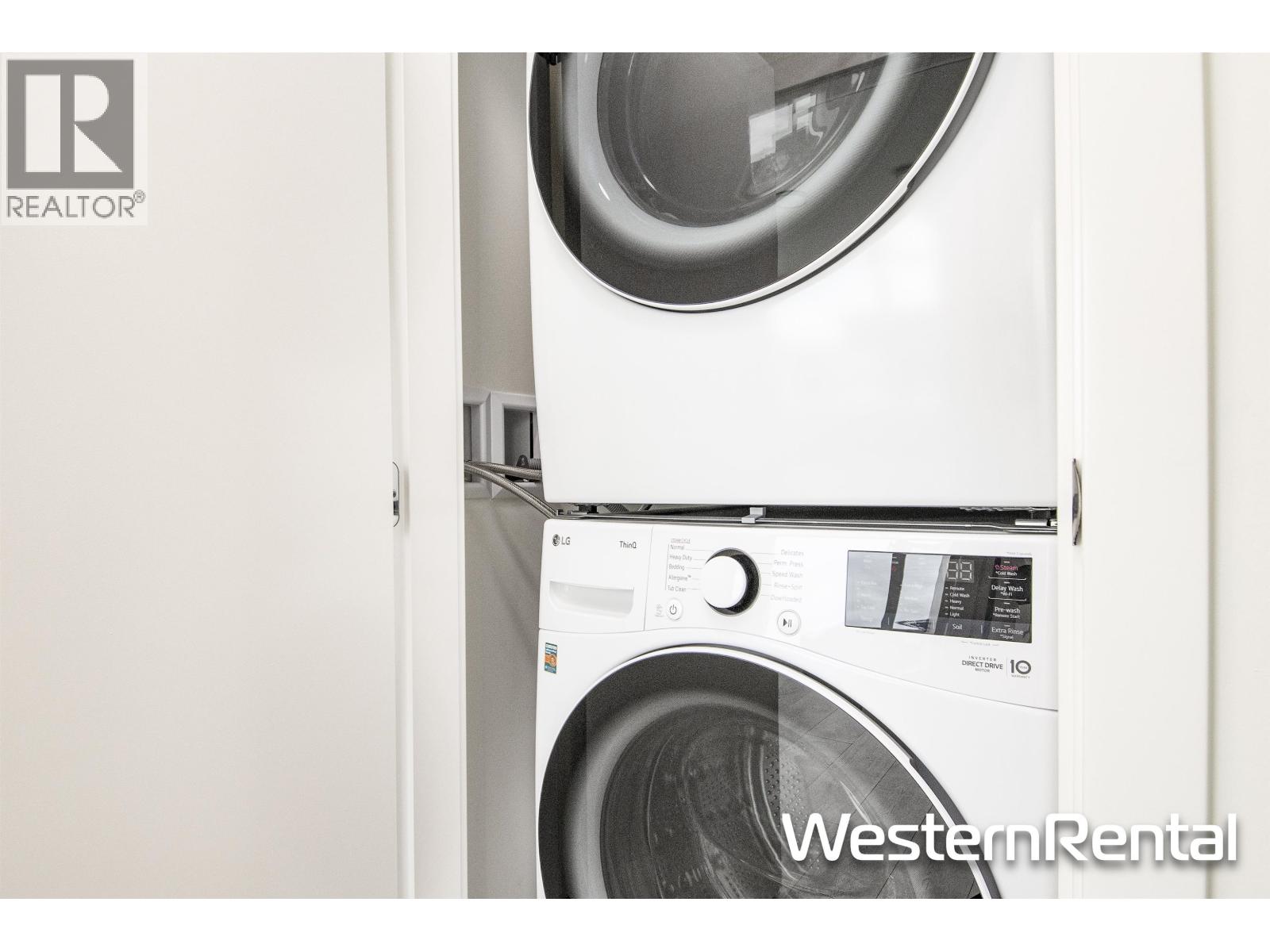 318 ALDERSON AVENUE, Coquitlam