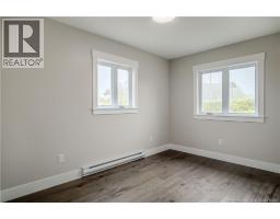 53 Rockingstone Drive, photo 16