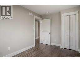 53 Rockingstone Drive, photo 17
