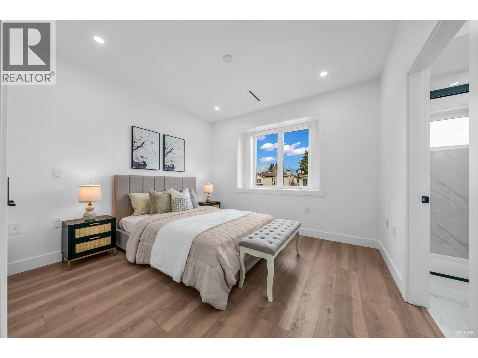 2 3344 ADANAC STREET, Vancouver