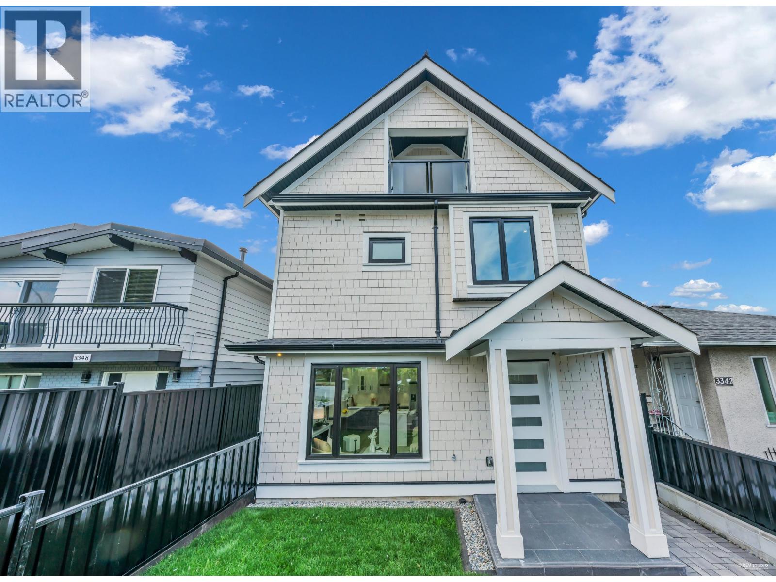 2 3344 ADANAC STREET, Vancouver